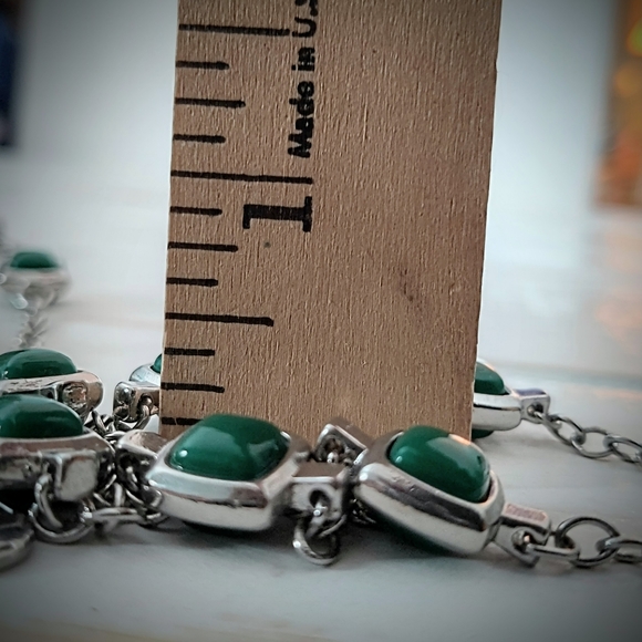 Talbot Long Necklace Silver Tone And Shamrock Green Square Faux Stones - Picture 10 of 12